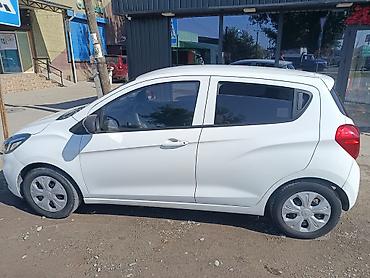 bmw ix3: Chevrolet Spark: 2018 г., 0.1 л, Автомат, Бензин, Хэтчбэк — 3