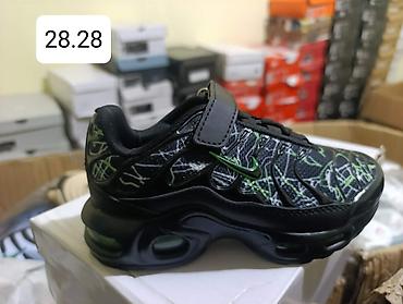 Patike: Akcija
2850 din — 5