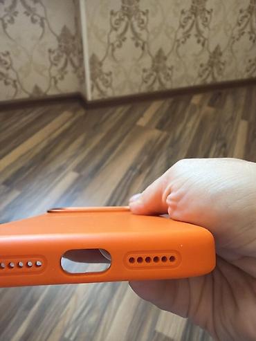 sur mikrafon: Məhsul: Narıncı silikon telefon qabı (KeepPhone Liquid Silicone — 5