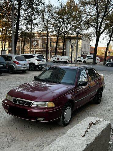 нексия 2 двери: Daewoo Nexia: 2007 г., Седан