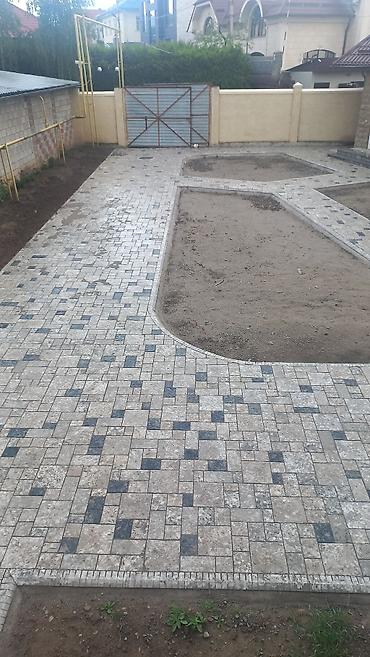 Другие услуги: Укладка брусчатки, бордюров, тротуарной плитки и водоотводных лотков — 21