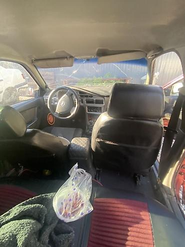 дэу матиз 1: Daewoo Nexia: 2009 г., 1.6 л, Кол менен иштөөчү, Бензин, Седан — 4