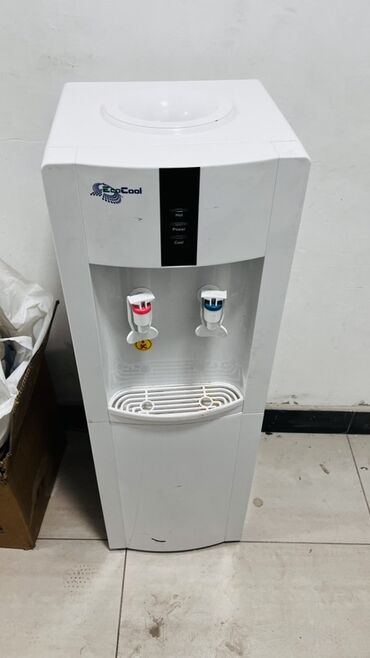Кулеры для воды: Кулер для воды