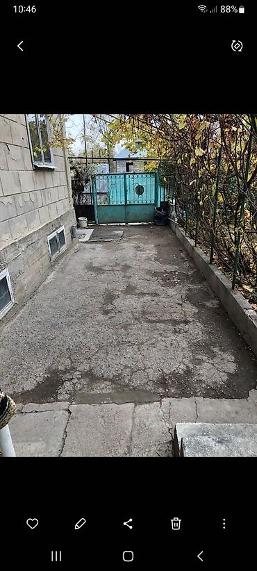 Продажа дачи: Продаётся дом дача.Трёх уровней.Первый этаж это цокольный.Там — 11