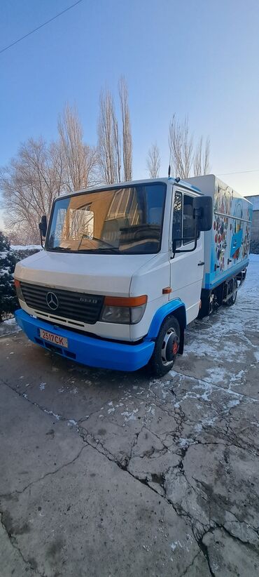 Легкий грузовой транспорт: Легкий грузовик, Mercedes-Benz, Стандарт, Б/у