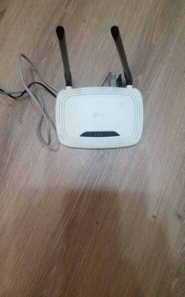 ipad mini 2: TP-Link Wi‑Fi router - Brend/model: TP-Link (2 antenli) - Simsiz