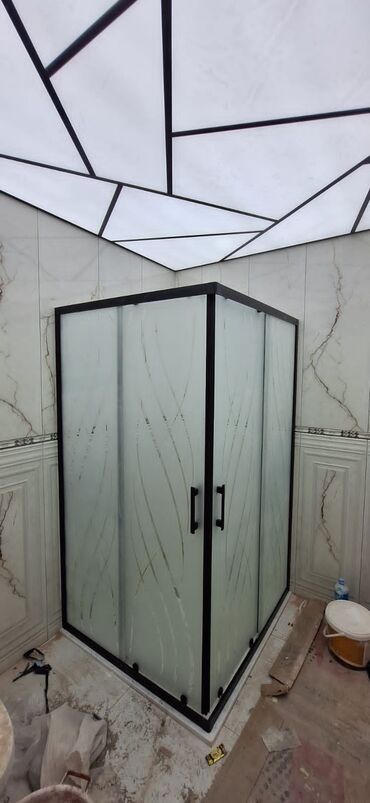 Duş kabinaları, arakəsmələr: Yeni Üstü açıq kabina, Künc üçün, Pulsuz çatdırılma — 29