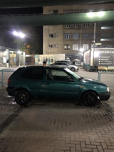 nardo grey: Volkswagen Golf: 1992 г., 1.8 л, Механика, Бензин, Хэтчбэк — 4