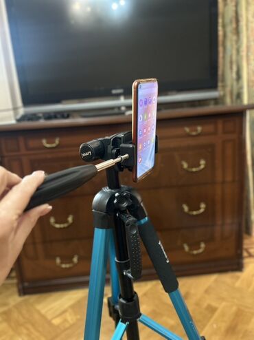 Другие аксессуары для фото/видео: Продаю ШТАТИВ прочный и практичный на железной ножках Штатив Jmary с — 28
