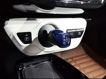 prius plus: Toyota Prius: 2018 г., Гибрид, Лифтбек — 5