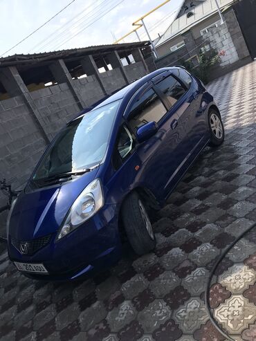 армянский авто: Honda Jazz: 2009 г., 1.3 л, Бензин, Хэтчбэк