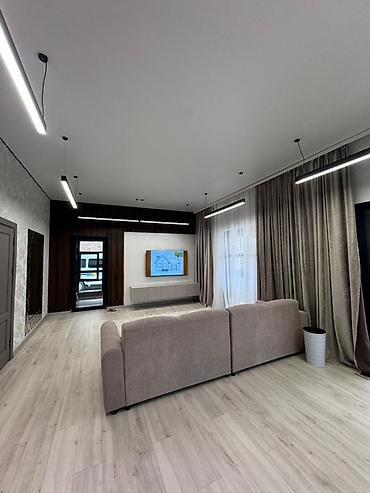 Продажа коттеджей и домов: 🏡 **Современный одноэтажный дом с большой террасой!** 📍 Бишкек, ж/м — 5