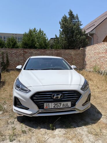 автомобиль для продажи: Hyundai Sonata: 2018 г., 2 л, Типтроник, Газ, Седан