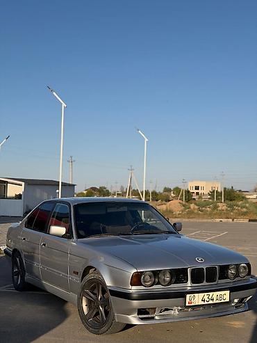 mazda 325: BMW 5 series: 1991 г., 3 л, Механика, Бензин, Седан — 5