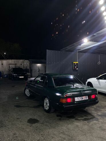 kreditle maşınlar: Mercedes-Benz 190 (W201): 2 l | Sedan