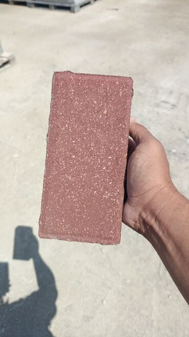 Beton bardürlar: Məhsul: Beton səki daşları və bordürlər Təsvir: - Vibropress üsulu — 6