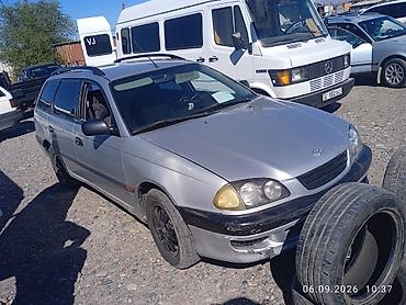 722 3: Toyota Avensis: 1999 г., 1.6 л, Универсал — 6