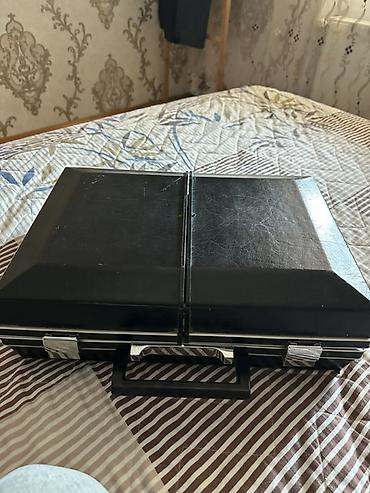 maqnitofon: Portativ retro audio mərkəzi – çamadan tipli kombinə qurğu - Üçü — 5