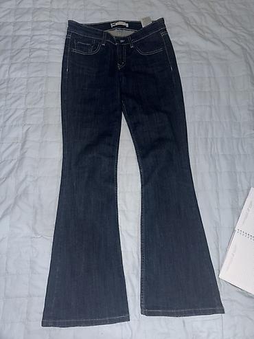 boot: Трендовые джинсы 2026 Средняя посадка, актуальный фасон bootcut с — 1