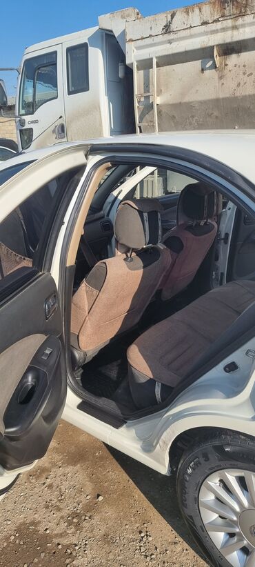 Nissan: Nissan Sunny: 1.6 l | 2008 il Sedan — 5