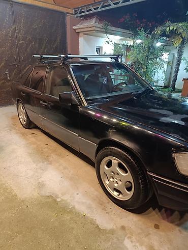 bmw e 38: Mercedes-Benz 200: 2 l | 1991 il Sedan — 4