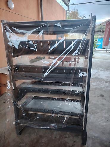 Mağaza avadanlığı: Mağaza üçün vitrinalı çörək/bulka stendi - Material: metal karkas, ön — 1