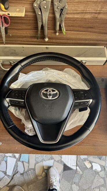подлокотник венто: Руль Toyota 2022 г., Колдонулган, Оригинал