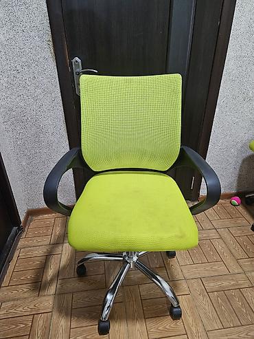 ofisde islenib: Təcili Ofis kreslosu – mesh arxa dayaq və metal ayaqlıq - Rəng — 3