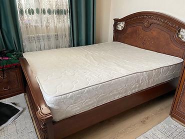 Мебель: Двуспальная кровать, Б/у, С матрасом, длина - 210 см — 2
