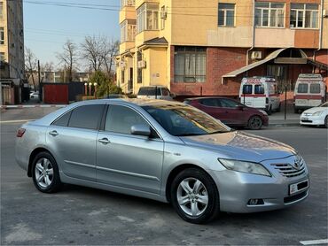 небольшой: Toyota Camry: 2007 г., 2.4 л, Автомат, Бензин, Седан