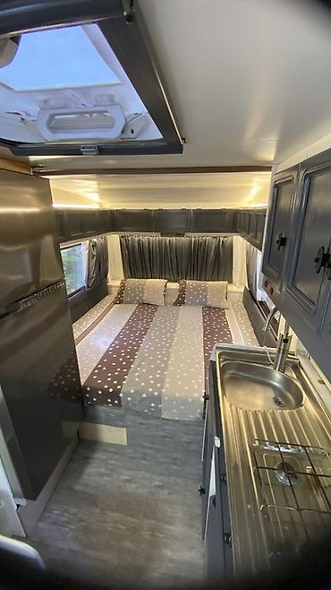 ford transit farasi: Şəhər tipli qoşqu karvan (CITY) – rahat səyahət və düşərgə üçün tam — 10