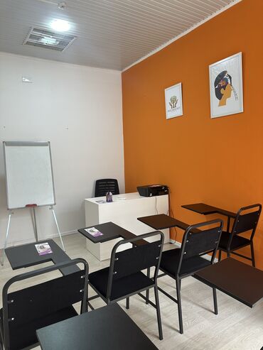 Otaqların uzunmüddətli kirayəsi: Günlük aylıq saatlıq otaqlar ofis icarə verilir. Həm təlim həm görüş — 5
