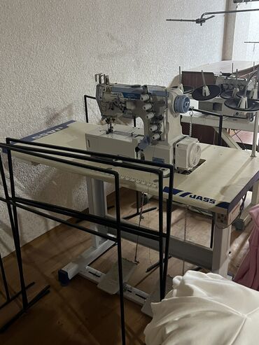3ниточная машинка: Швейная машина Распошивальная машина, Автомат