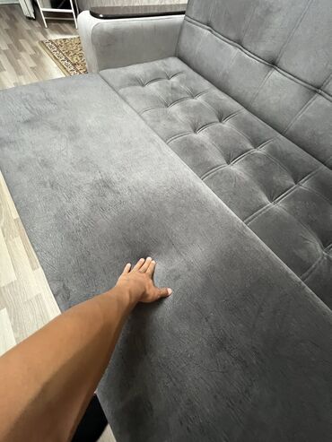 диваны угловой: Угловой диван, цвет - Серый, Б/у