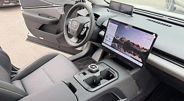 Продажа авто: Toyota bZ5: 2026 г., Автомат, Электромобиль, Лифтбек — 6
