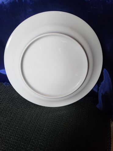 Kuhinjski setovi: Tanjiri vintaz,novi porcelanski. Tanji novi,sve na njima odsjaj od — 9