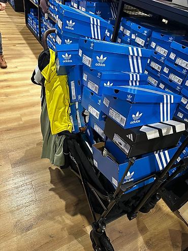 Кроссовки и спортивная обувь: Кроссовки, 41.5, 38, 39.5, Adidas, Новый, цвет - Желтый, Самовывоз, Платная доставка — 13