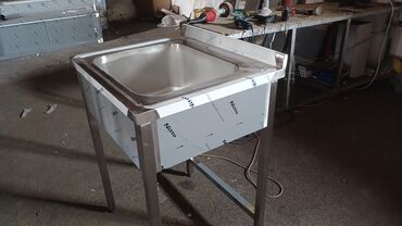 Nerjaveykalar: Paslanmayan poladdan (inox) hazırlanmış peşəkar mətbəx iş masasının — 9