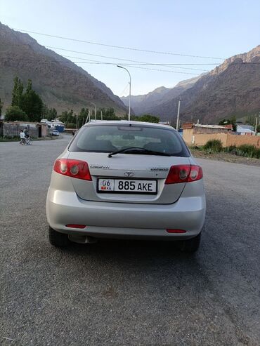 купить машину шевроле: Daewoo Lacetti: 2004 г., 1.6 л, Механика, Бензин, Минивэн