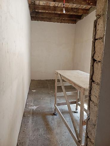 celilabad satilan evler: 4 otaqlı, 125 kv. m, Orta təmir — 2