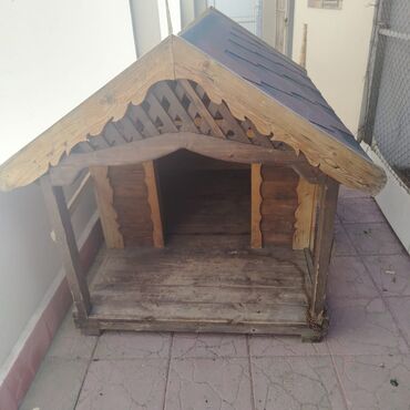 Tulumlar: İt Damı
Ölçüsü 150x105 hündürü 110