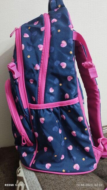 Рюкзаки: Продаю рюкзак для девочек! Ортопед, б/у, в отличном состоянии (не — 6