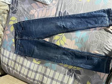 Джинсы: Джинсов — 4 модели кто возьмёт много вещей по 200сом (нужны деньги — 7