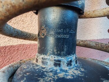 Auto delovi: Amortizer prednji levi, desni sa oprugom Lada 112. Polovno, ocuvano — 15