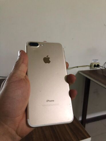 Apple iPhone: IPhone 7 Plus, 32 GB, Qızılı, Barmaq izi, Face ID