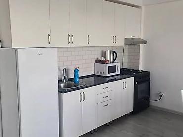 Долгосрочная аренда квартир: 2 комнаты, Агентство недвижимости, Без подселения, С мебелью частично — 1