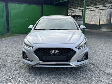 Subaru: Hyundai Sonata: 2019 г., 2 л, Автомат, Газ, Седан