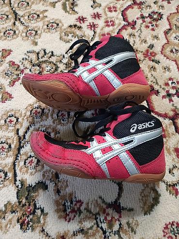 Детская обувь: Детские борцовки ASICS - Модель: J902Y - Размер: EU 31 (US 3, UK 2) — 2