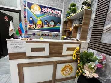 Şəhərin mərkəzində yerləşən bu biznes mərkəzi geniş və rahat ofis