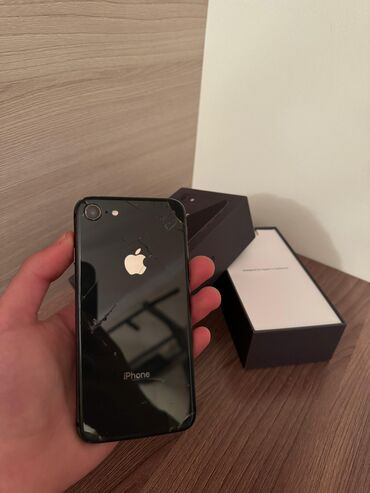 Apple iPhone: IPhone 8, 64 GB, Space Gray, Barmaq izi, Simsiz şarj